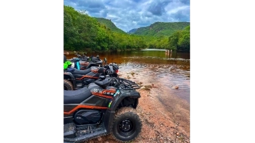 Passeio de Quadriciclo &ndash; Len&ccedil;&oacute;is ao Rio Capivara